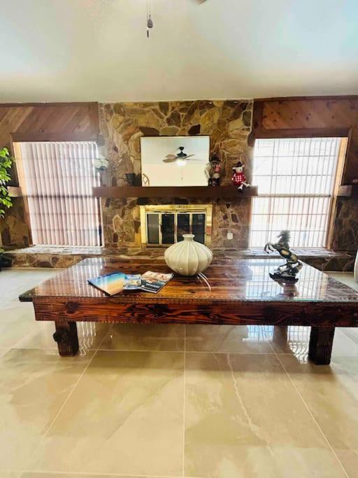 Villa Vintage Family Scape + Heated Pool&Discount Tampa Exterior foto